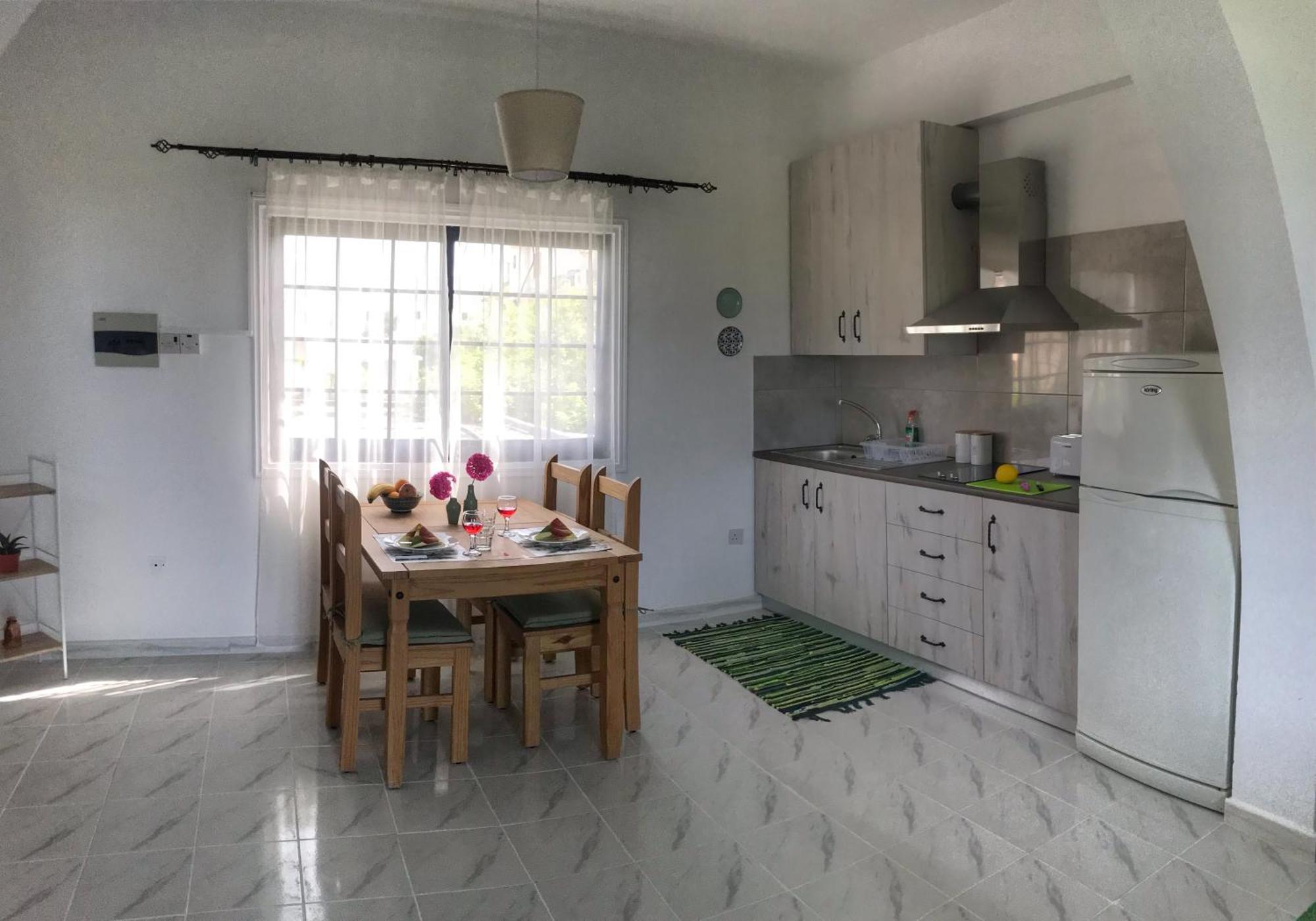 Tina'S Cozy Studio Polis ภายนอก รูปภาพ
